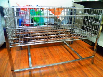 colgadores metálicos productos textiles diferentes tamaños