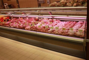vitrina frigorífica con iluminación LED profesional atractiva