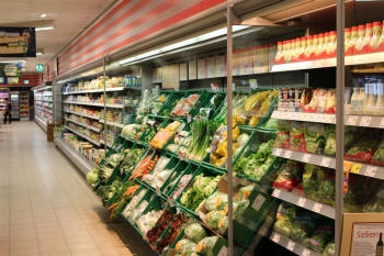 estantería frigorífica compartimentos separados almacenamiento categorizado